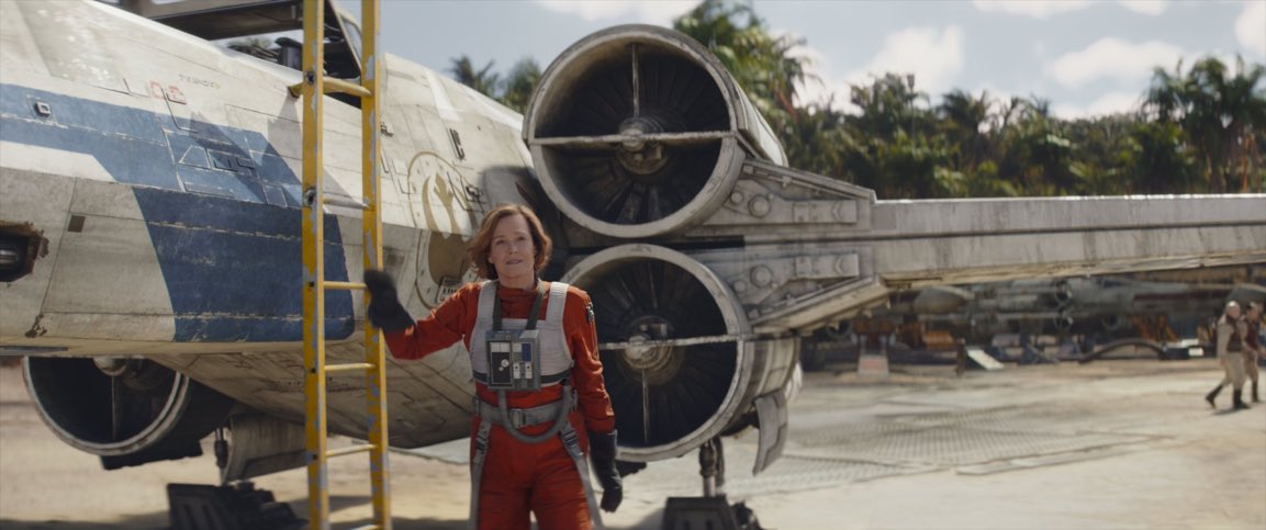 Sigourney Weaver como Piloto de X-Wing en #TheMandalorianAndGrogu