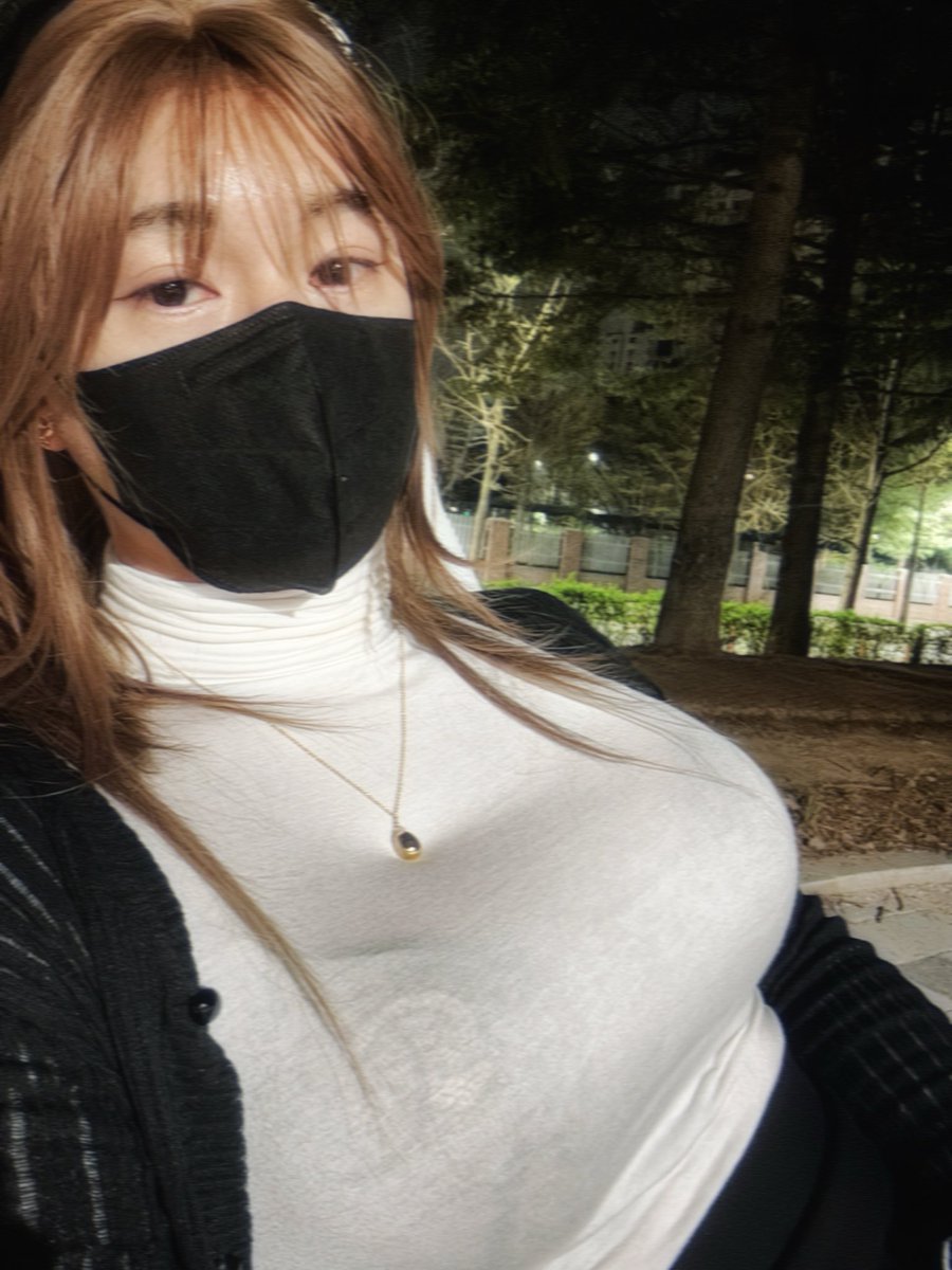 리나 tweet media
