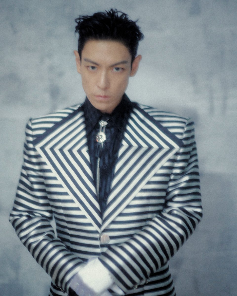 slist2015's tweet photo. 탑(T.O.P), ‘다중관점’ 美빌보드 입성…‘더 페이더’ 필청곡 등극

#최승현 
#완전미쳤어 
#TOP #탑 
#탑컴백 #TOP컴백 
#다중관점 
#ANOTHER_DIMENSION 
#DESPERADO #TOP_DESPERADO
⬇관련기사⬇
https://t.co/c6aH0AGJOc https://t.co/JRuNLW0wV6