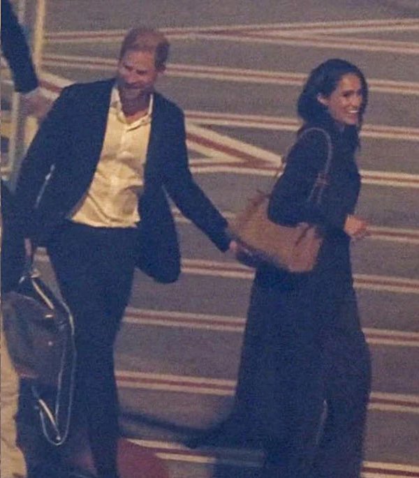 This will be an everlasting love…🎶🥹❤️.

Love this picture of Prince Harry and Meghan arriving in Sydney, Australia 💍