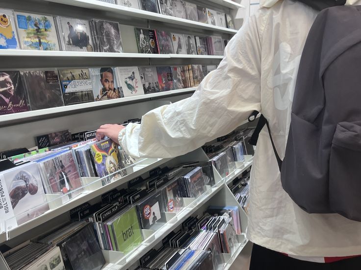 nana 𑄹 tweet media