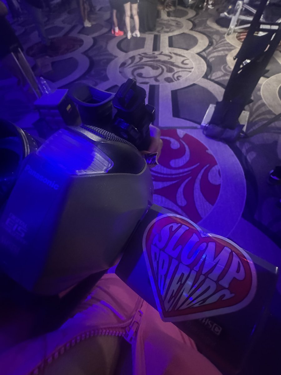 El♱ (minion #3136010) tweet media