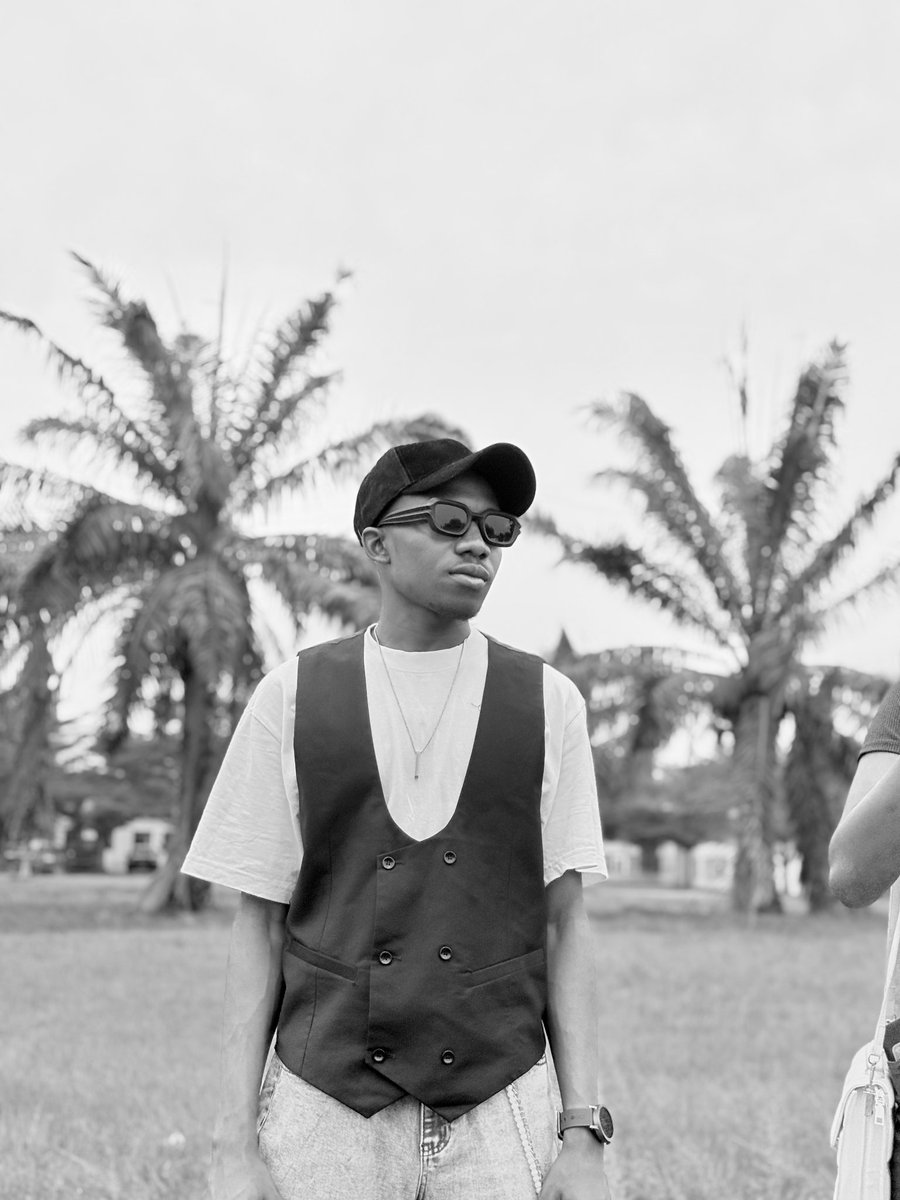 thatboybabz's tweet image. Fyb day 4- Denim on denim checked 
@Campusnaija007
@AVMS_FUNAAB @FUNAAB_SUG
#FUNAABFYB26 #denim