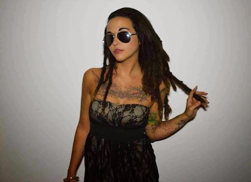 Cannibal cupcake tweet media