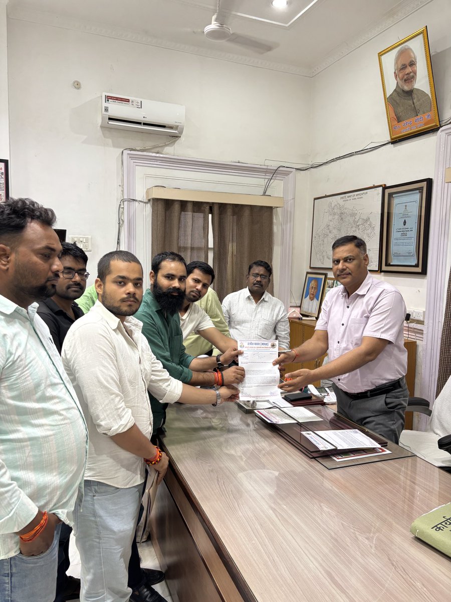 #UPSI_INCREASE_2000_POST
#UPSI_SHOW_MARKS
#UPSI_GIVE_WAITING_LIST
#UPSI_BHARTI_4543
#UPSI परीक्षार्थियों की मुख्य मांगे~
1. वर्तमान में प्रक्रियाधीन #UPSI भर्ती में कम से कम 2 हजार पदों की वृद्धि हो।
2. रिज़ल्ट के साथ व्यक्तिगत और सार्वजनिक रूप से स्कोरकार्ड तथा रैंक दिखाई जाए।