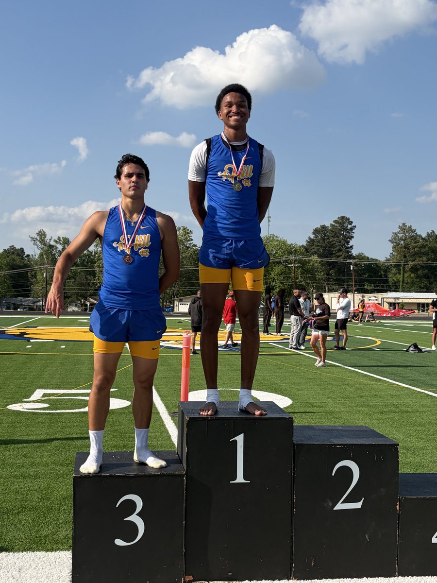 Area Track 2026

400 M Dash 
Area Champion and new CH SCHOOL RECORD 
M Brown 48.68

G Gomez 3rd Place
