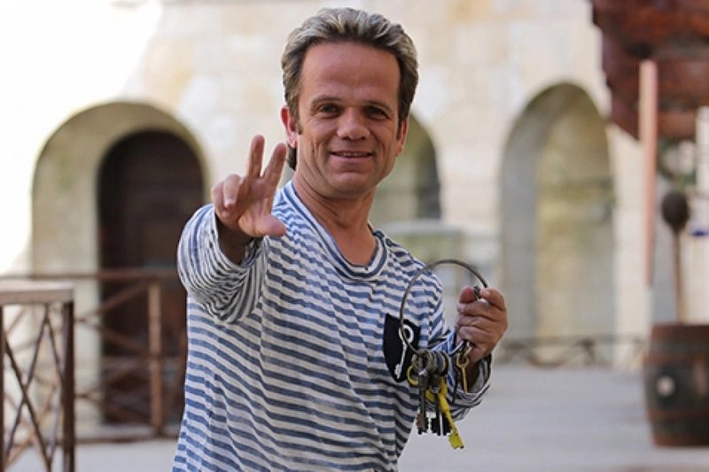 Алекс tweet media