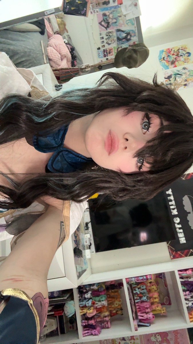 ashisbees tweet media