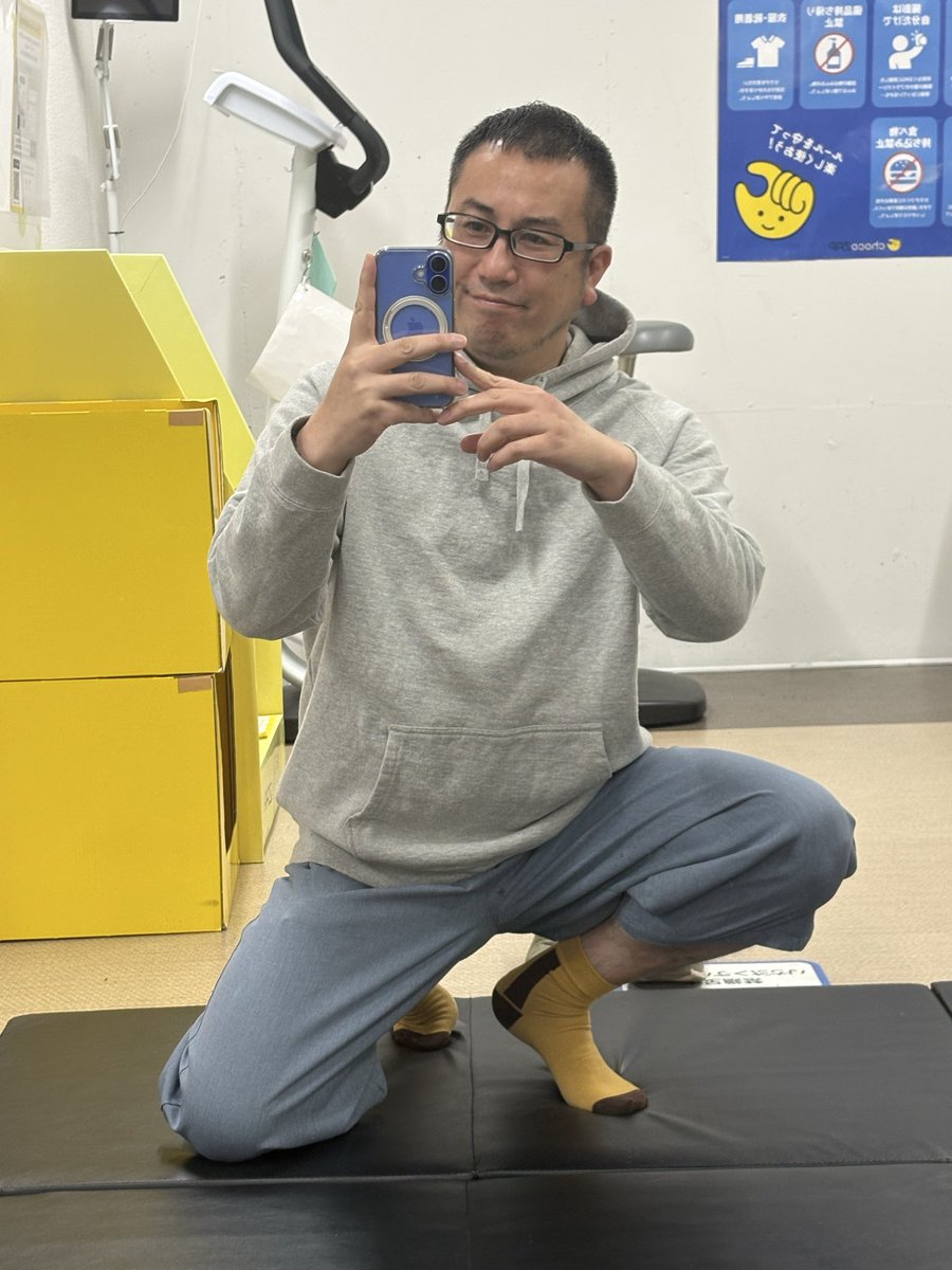 ともけつ tweet media