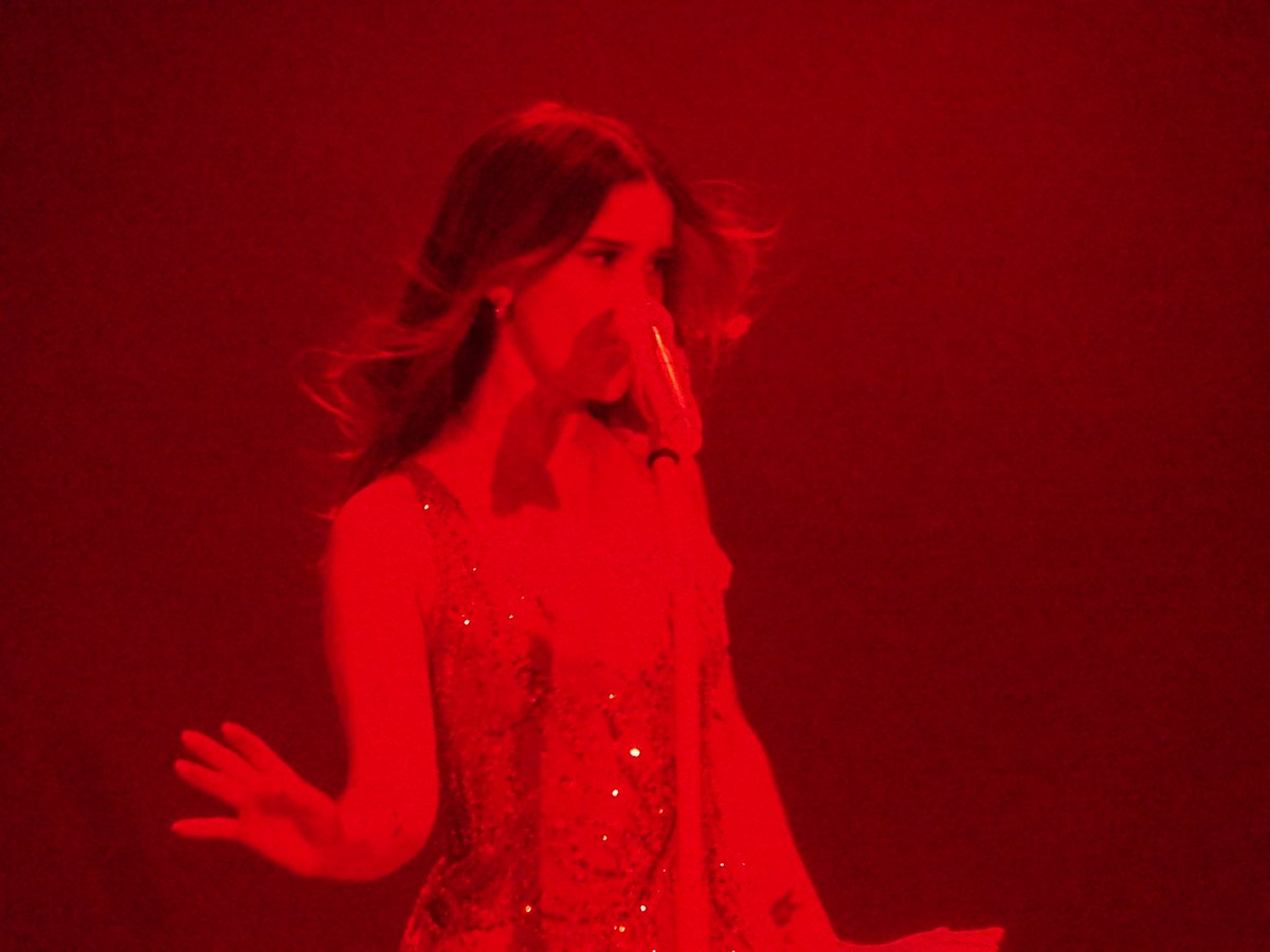 tyler0710's tweet photo. Driving five hours and getting tickets to see one of my favorite artists is always worth it. Incredible show last night as always. @marenmorris is so talented. https://t.co/fJZ57APqFO