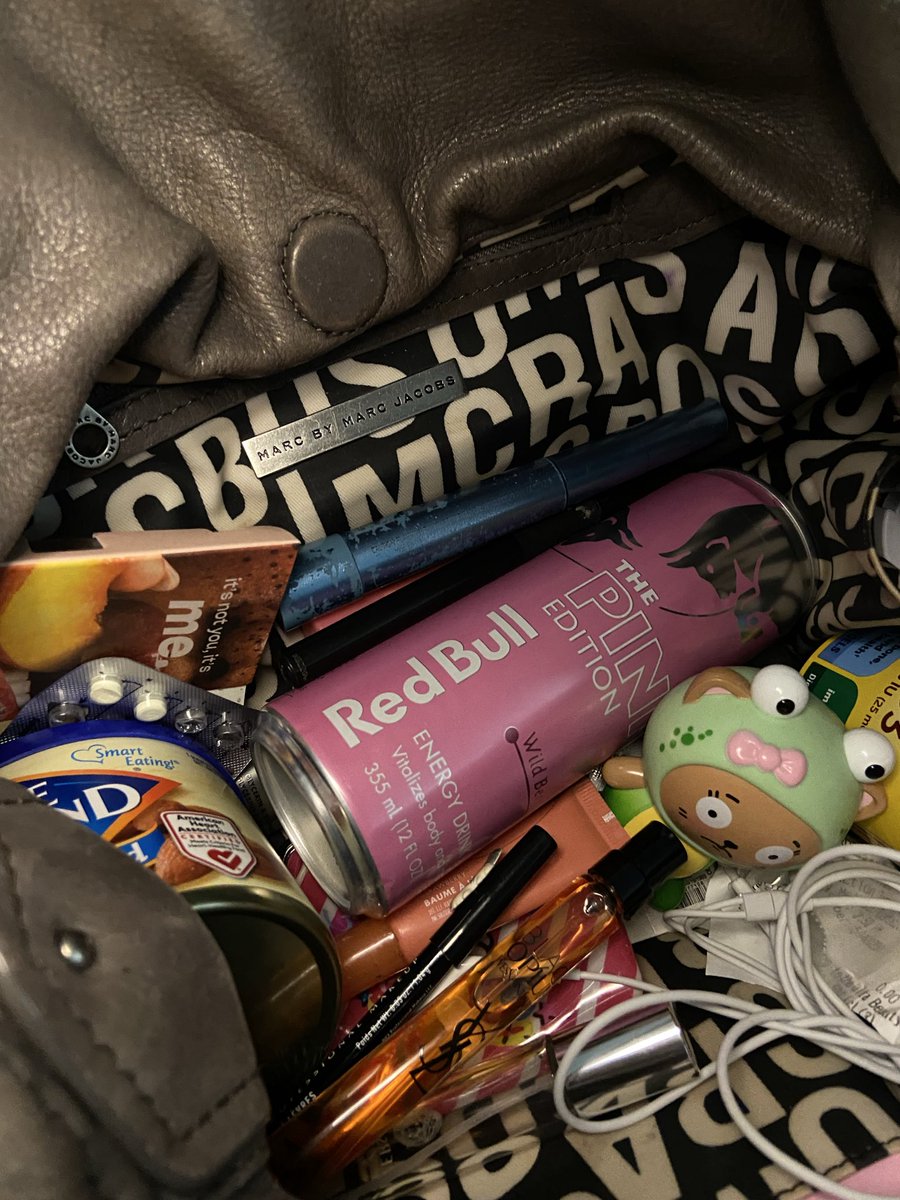 useram.y tweet media