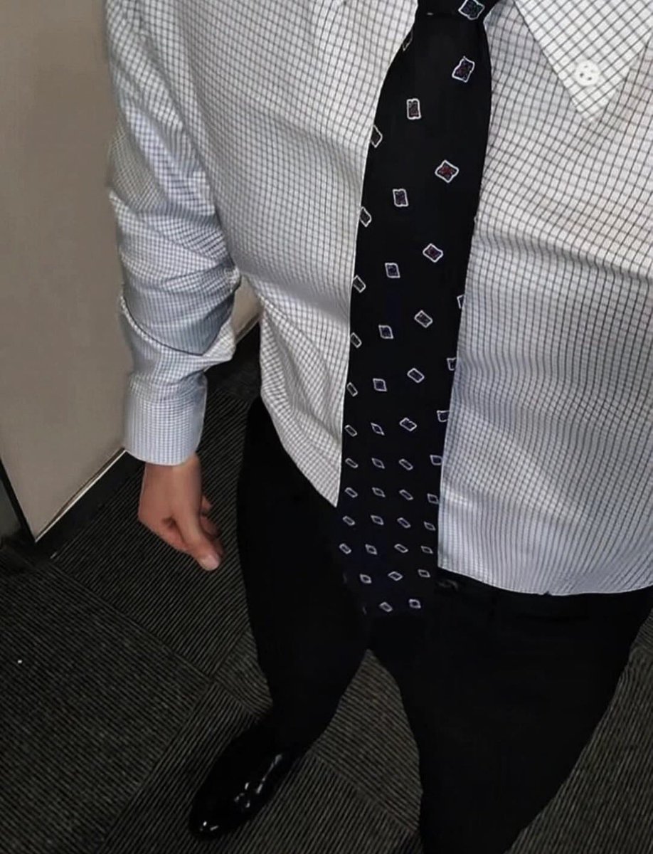 enoch li tweet media