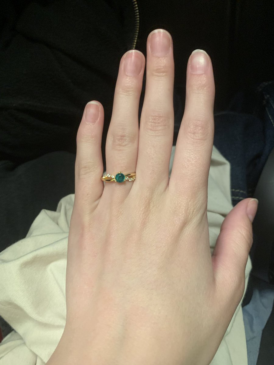 Canouille85's tweet photo. d’une bague faite avec un filtre à la meilleure bague du monde https://t.co/4hrQVEPkAB