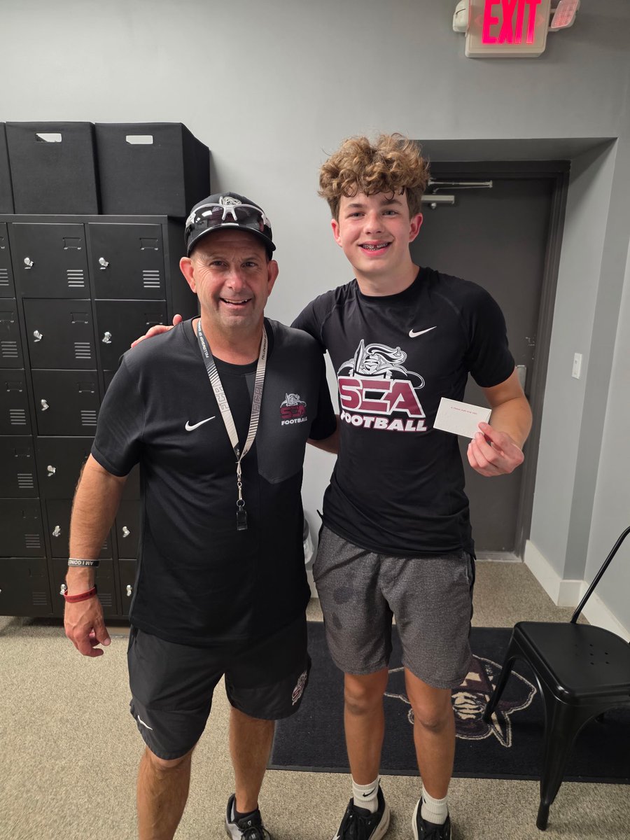 Super happy to win the Iron Hog of the week award!! Thank you <a href="/CoachP_SCA/">Coach P</a> <a href="/sca_football/">SCA Football</a> <a href="/dhglover/">🏈Coach Glove🏈</a> <a href="/EJHollandOn3/">"EJ Holland"</a>