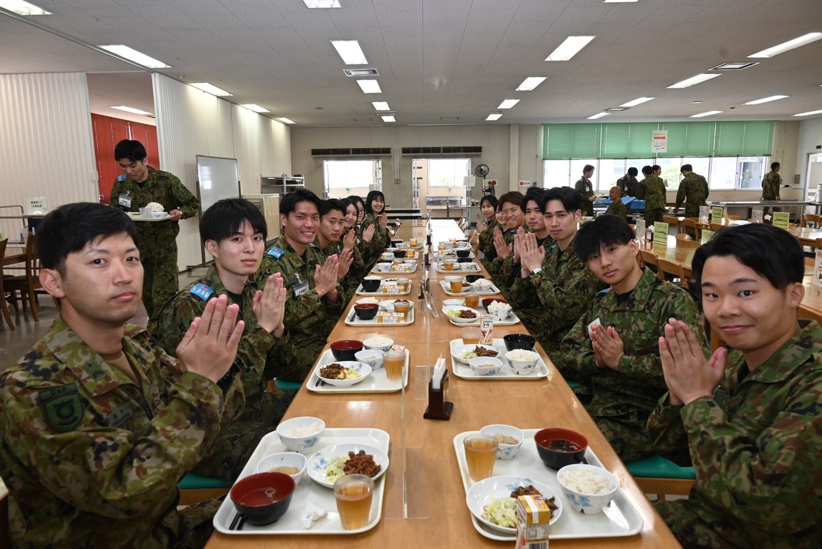 陸上自衛隊目達原駐屯地 tweet media