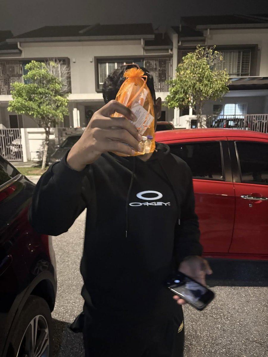 Pedoq, what is this behaviour? tweet media