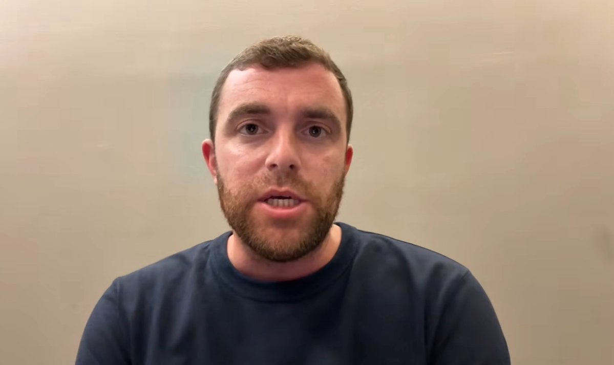 عمرو tweet media