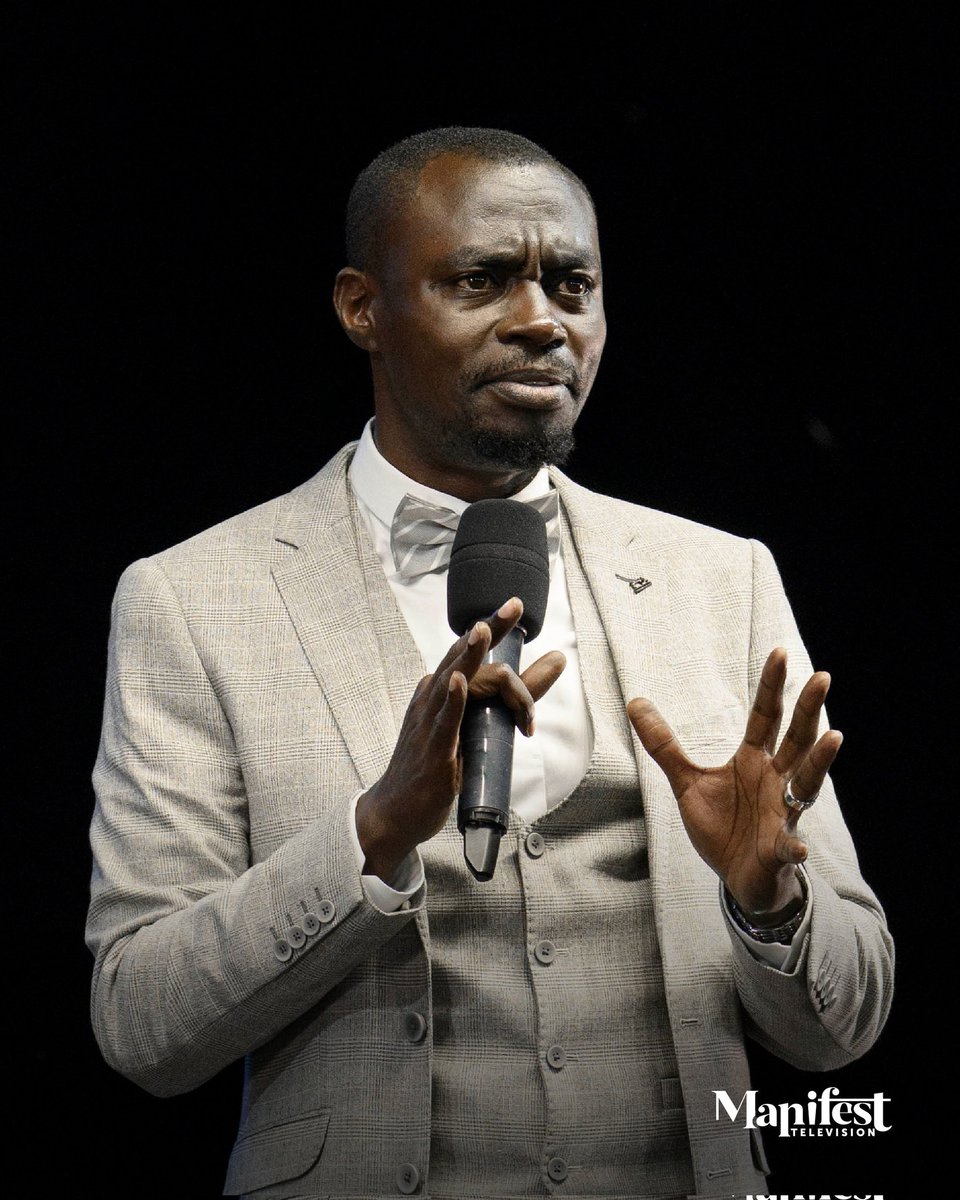 Hassan5omaset's tweet photo. God is our ever present help in time of need. In the time of distress, understand that God already availed strength for you to overcome. Take the spiritual posture of receiving the strength that the Lord availed in Christ.
#HowToEncourageYourself
#Phaneroo https://t.co/aEdEwHPQOX