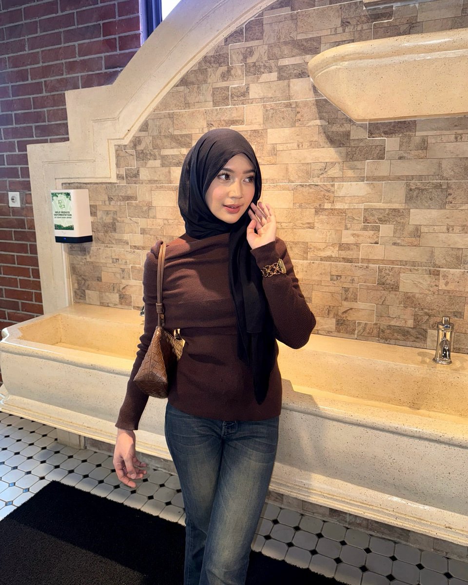 farahdthyy's tweet photo. Outfit semalem https://t.co/pjkJhxSlvh
