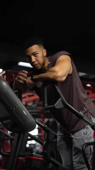 Dean Turner tweet media