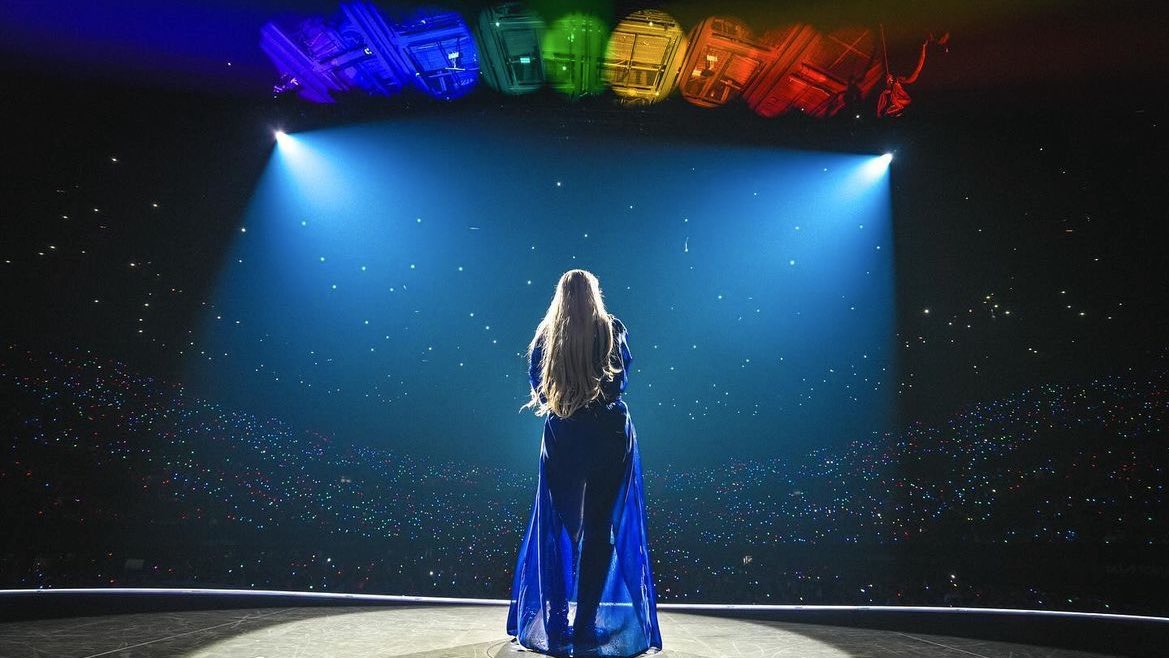 Meghan Trainor Charts tweet media