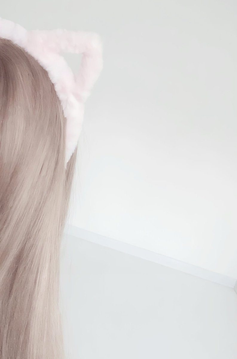 liiidolly's tweet image. sensitive lil 𝒦𝒾𝓉𝓉𝓎  #4evr