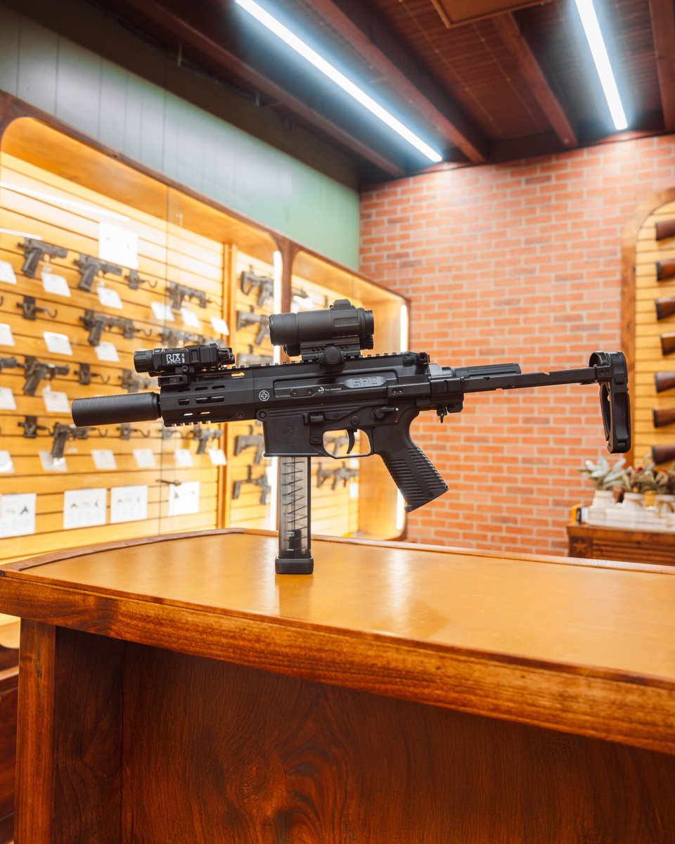 New <a href="/silencerco/">SilencerCo</a>  Spectre 9K on the <a href="/btusallc/">B&T USA</a>  SPC9—compact, quiet, and topped  with the <a href="/AimpointUSA/">Aimpoint, Inc.</a>  CompM4s and backed by the RIX Tactical RIP-3C… this setup doesn’t care what time it is.