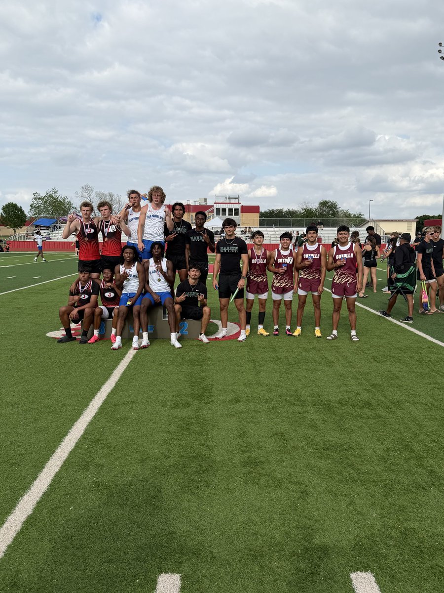 MarionTrack's tweet photo. Boys 4x2 take 2nd in the Area and another school record!!!
#RideOnToRegionals
#ForThaBoys
#WeMovinMovin
#SchoolRecord
#SurviveAndAdvance https://t.co/81ASdCn5ko