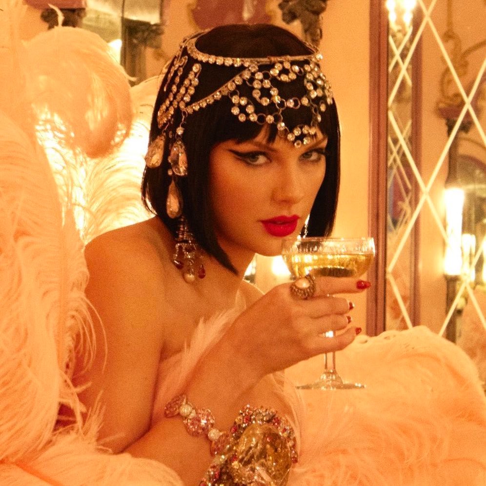 Taylor Swift Charts tweet media