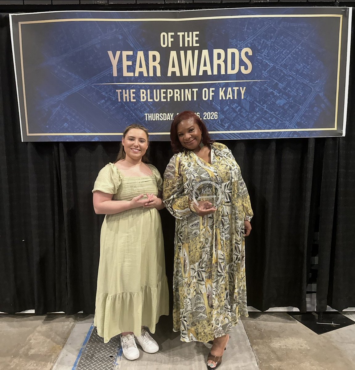 nelsonjh_hawks's tweet photo. Today we have the pleasure of celebrating our "Of the Year" recipients! Ms. Oswalt (Rookie TOY), and Ms.
Wilcox (TOY)!!! Congratulations again ladies!! #katyisd #flyFIERCE #NJHawks #HawkNation #katyisd @katyisd @MerrellCenter #blueprintofKaty https://t.co/MqJJg4QJFy