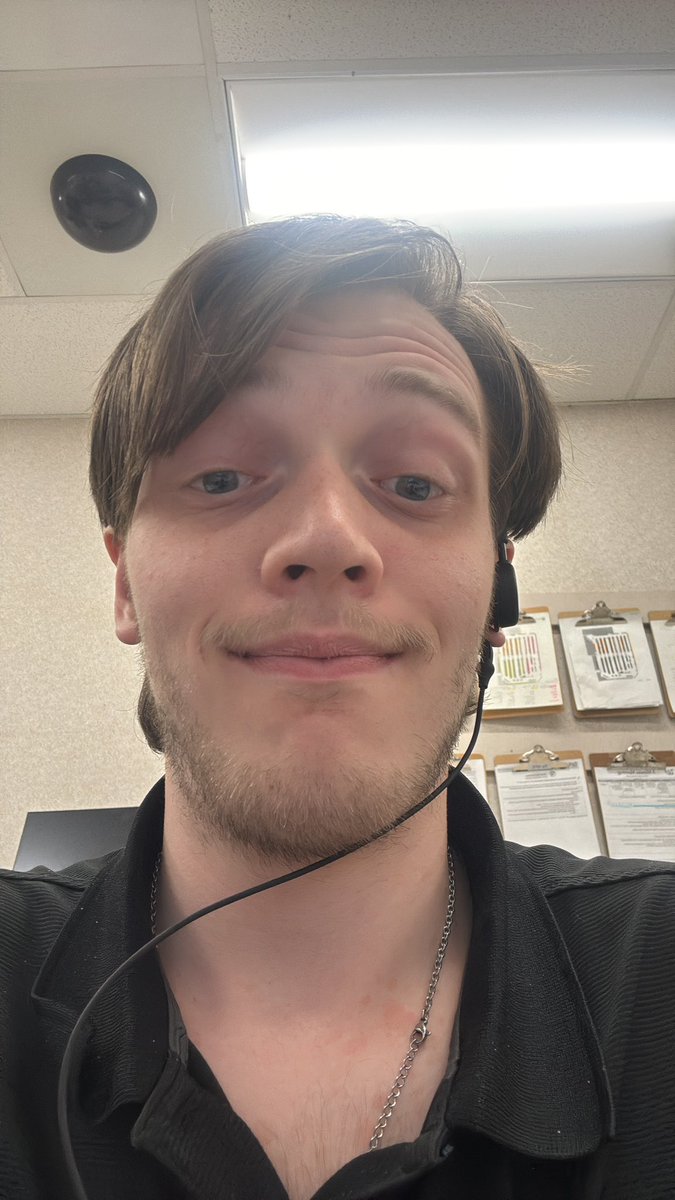 ITSOKTODIEtv's tweet photo. Good evening homies spending another night at this stupid job😭 I hope everyone is having an amazing Thursday! After this shift gonna get on twitch & grind it up! Thank y’all for the love & support on everything fam i appreciate y’all! I miss working on socials & content been working 7 days straight this is so bs man😭 I’ll see y’all after the shift! Stay toasty & grinding heavy asf homie! I love y’all🥹💚🙏🍀😮‍💨😶‍🌫️✅🔥⛽️ 

Merch - @OfficialJKDist Use code ITSOKTODIEtv20 💚

Got my emotion support stitch with me!