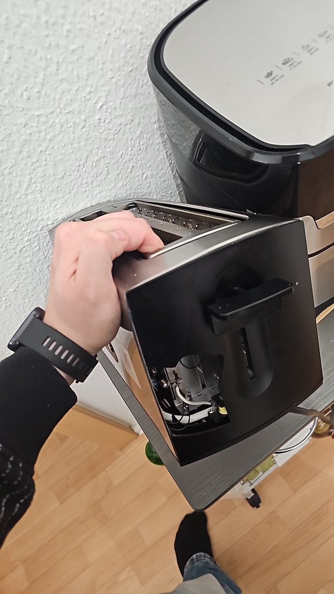 TuNichtGut 🕊🍉 tweet media