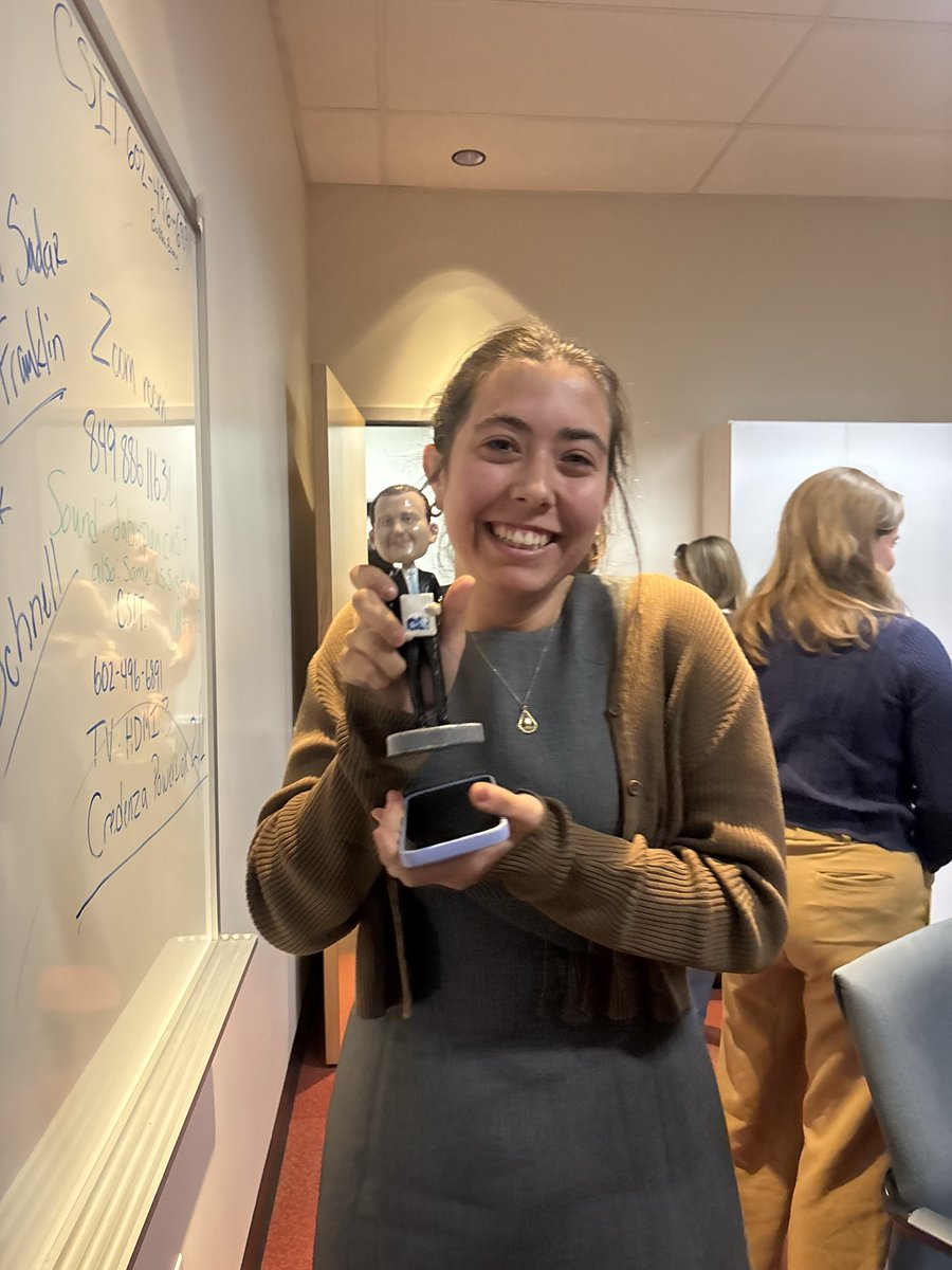 Ellis_reports's tweet photo. Today marks the last day of the semester working at @cronkitenews. I’ve learned so much from working on the health desk semester.

But don’t worry! I still have a few more pieces that will get published so stay tuned!

(Peep me getting a Wally 💪) https://t.co/bp9wCQQ1hj