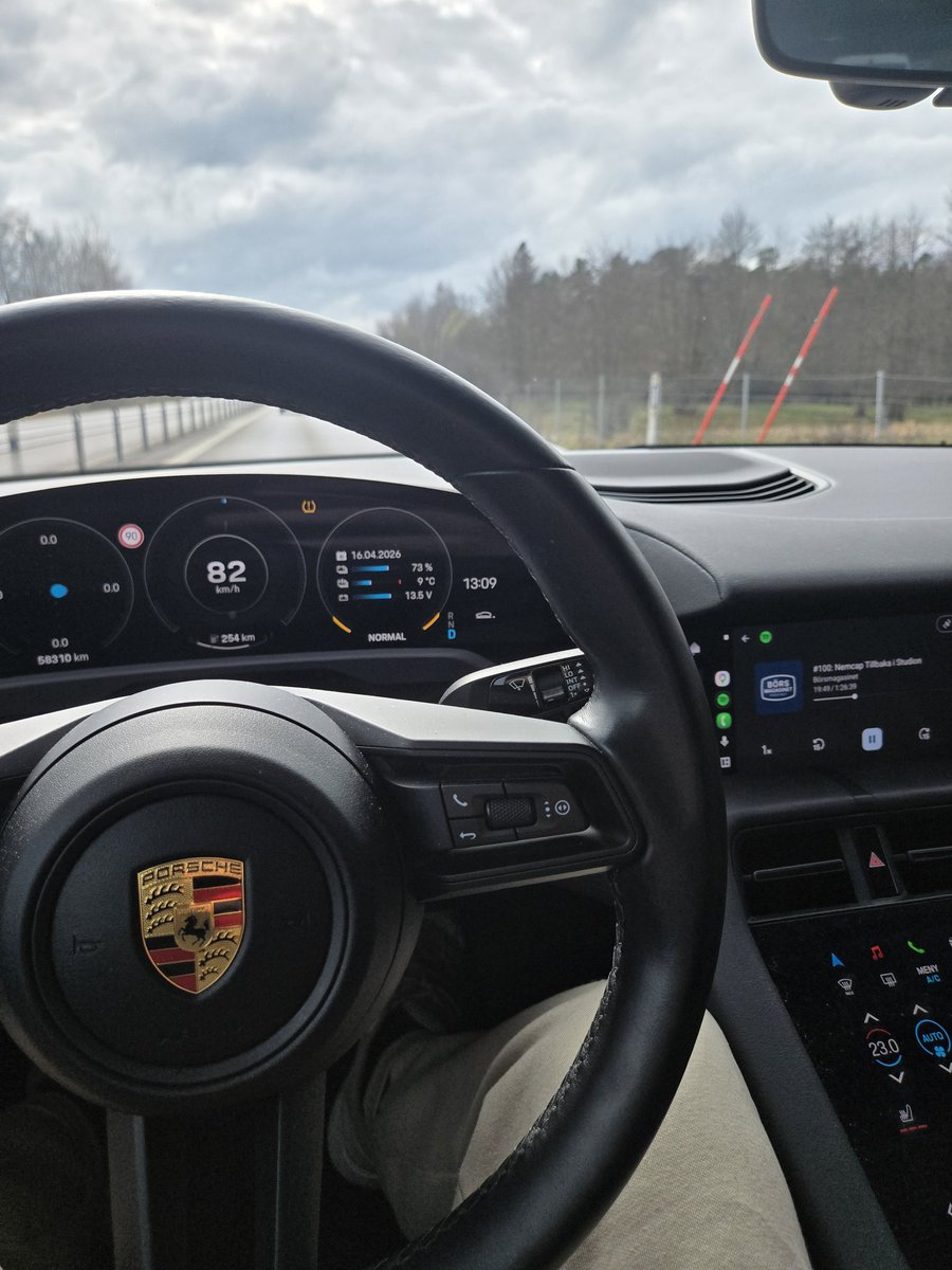 MagicStocker tweet media