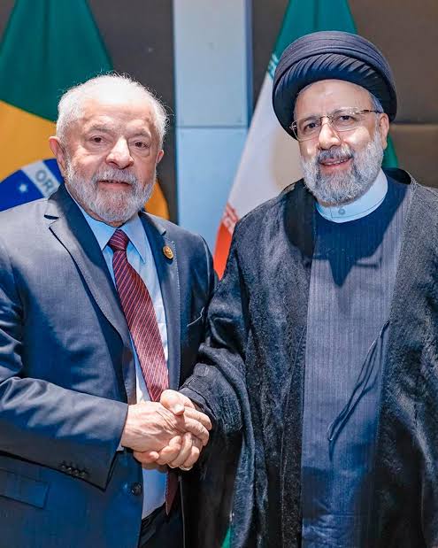 Jmlima497512's tweet image. @GloboNews é #FakeNews 

@GloboNews financia e apoia #sequestros, #torturas e #assassinatos praticados pelos  Narco #terroristas do @LulaOficial e @STF_oficial .

Precisamos ELIMINAR os Narco #terroristas. 

God bless @POTUS, @USArmy and @IDF