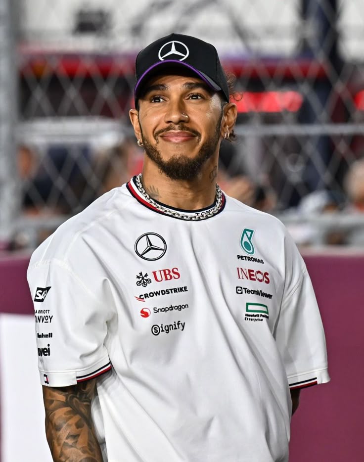 ⦓Void⦔ tweet media