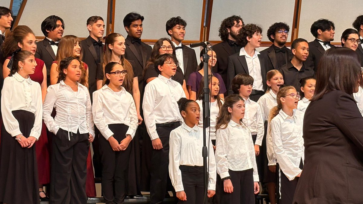 westlakesprep's tweet image. Congratulations to Autumn Vasquez, Melanie Pavoni, Valeria Valencia, Valerie Correa &amp;amp; Victoria Fernandez on their participation in the Superintendent’s Honor Music Festival where they performed for our Superintendent! #pantherpride @MDCPS @SuptDotres