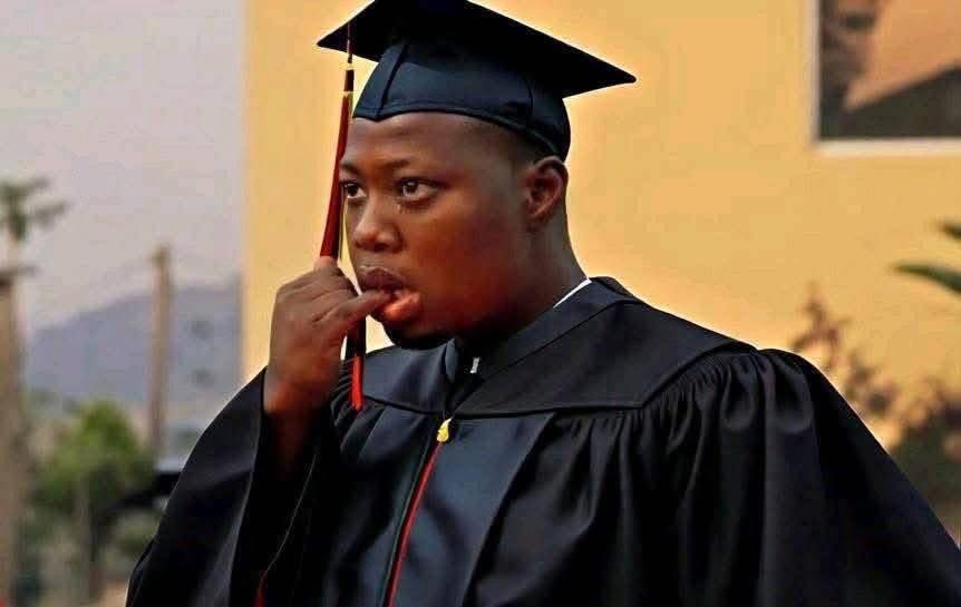 sego_kk's tweet photo. My girl knows her dad loves kids and she keeps on honouring him 🫂 #Uthandonesthembu https://t.co/kMs90LJo3u