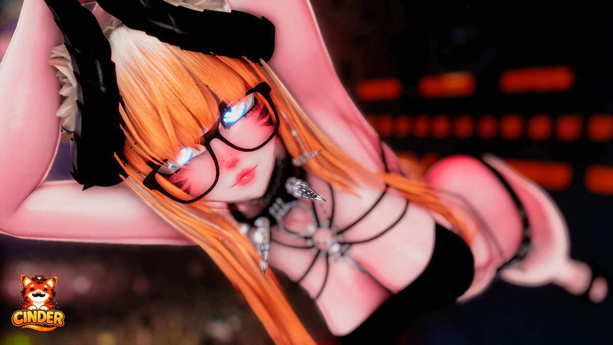 CinderVR's tweet photo. … now be honest what caught your attention first~ https://t.co/qFNuNQHW2f
