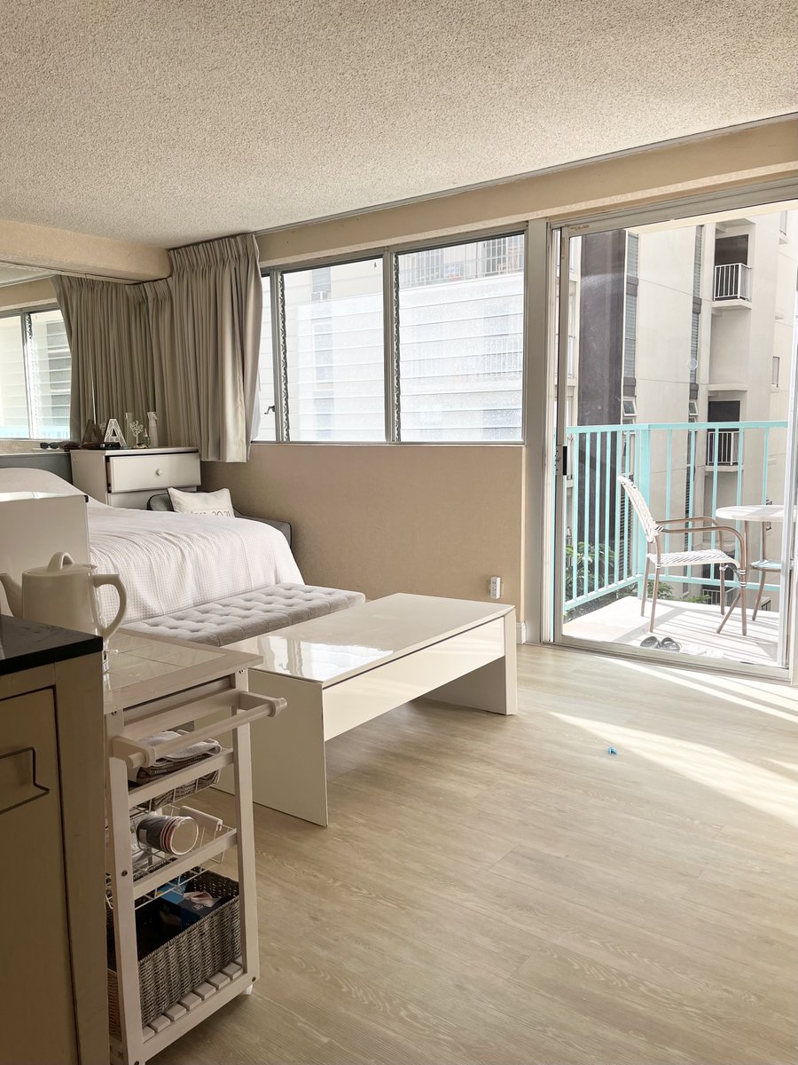 AlohaStreetLoco's tweet photo. ＼ハワイのお部屋探し／
アロハサーフホテルのステューディオのお部屋が、日単位（1泊$200+税）、週単位（7泊$1,000+税）、月単位（1カ月$2,500+税）でレンタル可能。立地が良く、気になる方は気軽に問い合わせてみてくださいね！

詳細はこちら↓
https://t.co/jAuXBHTYdQ https://t.co/P474AHcDGO