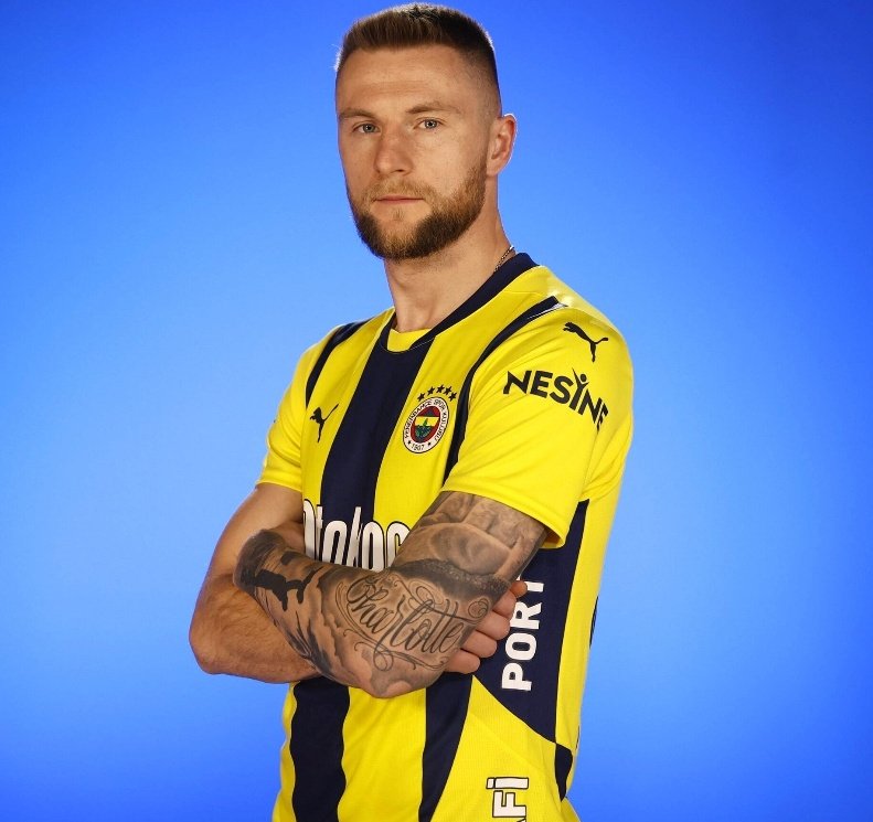 Efeshuayi tweet media