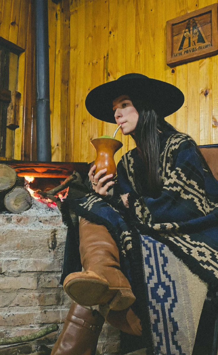 .ᐟ even | vayneve pilled tweet media