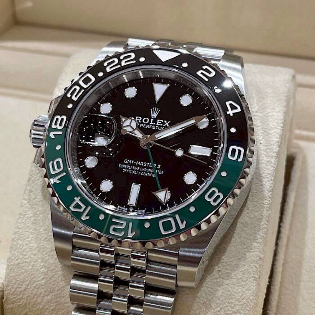 TheSlowTick's tweet image. Rolex
📸: @ROLESU_721 
#Rolex #watches