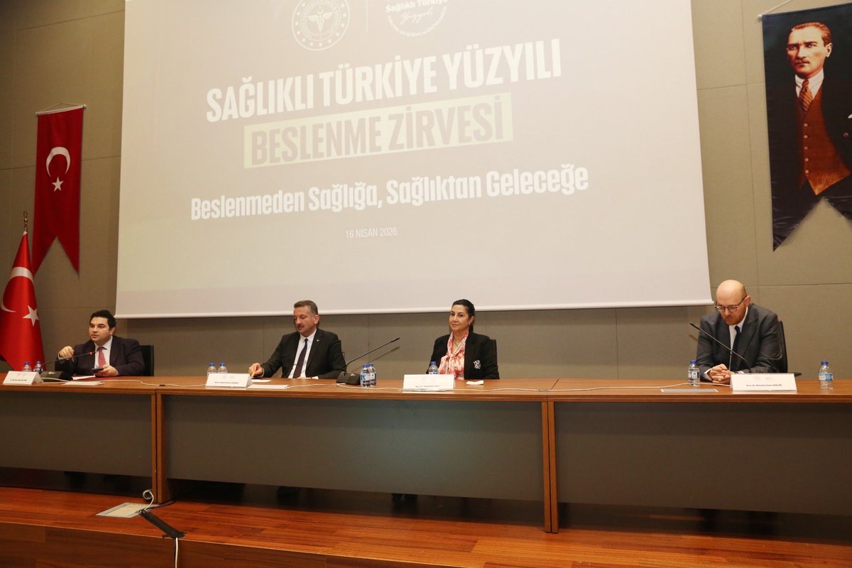 sbsggm's tweet photo. Sağlığın korunması ve geliştirilmesinde önemli bir yere sahip olan beslenme alanında ulusal politika ve stratejilerin ele alındığı Beslenme Zirvesi, Bakanlığımızda gerçekleştirildi.

Genel Müdürlüğümüz koordinasyonunda düzenlenen zirvede; kamu kurumları, akademi ve ilgili paydaşların katılımıyla beslenme politikalarının güçlendirilmesi, çok sektörlü iş birliğinin artırılması ve sağlıklı yaşamın desteklenmesine yönelik güncel yaklaşımlar değerlendirildi.

➡️ https://t.co/kGmGL7uuJZ

#SağlıklıTürkiyeYüzyılı
#SağlığıGeliştirenTürkiye
#BeslenmeZirvesi