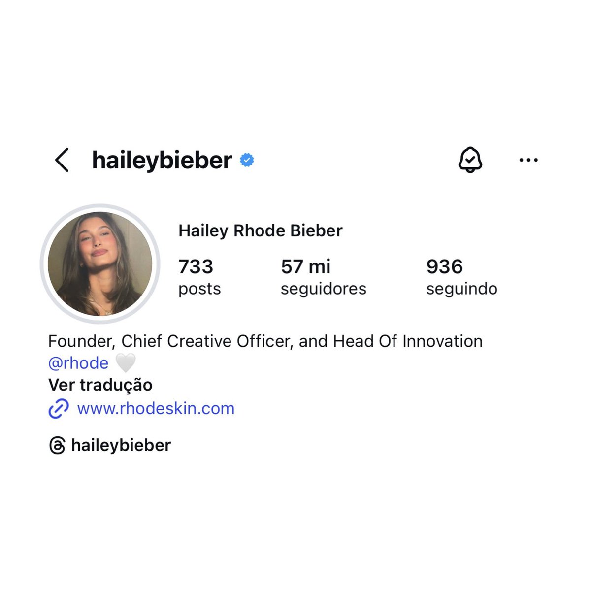 portalhaileybr's tweet photo. NOVA ERA! ✨ Hailey Bieber, após atingir a marca de 57 milhões de seguidores, alterou sua foto de perfil no Instagram. https://t.co/qD0heqNtGJ