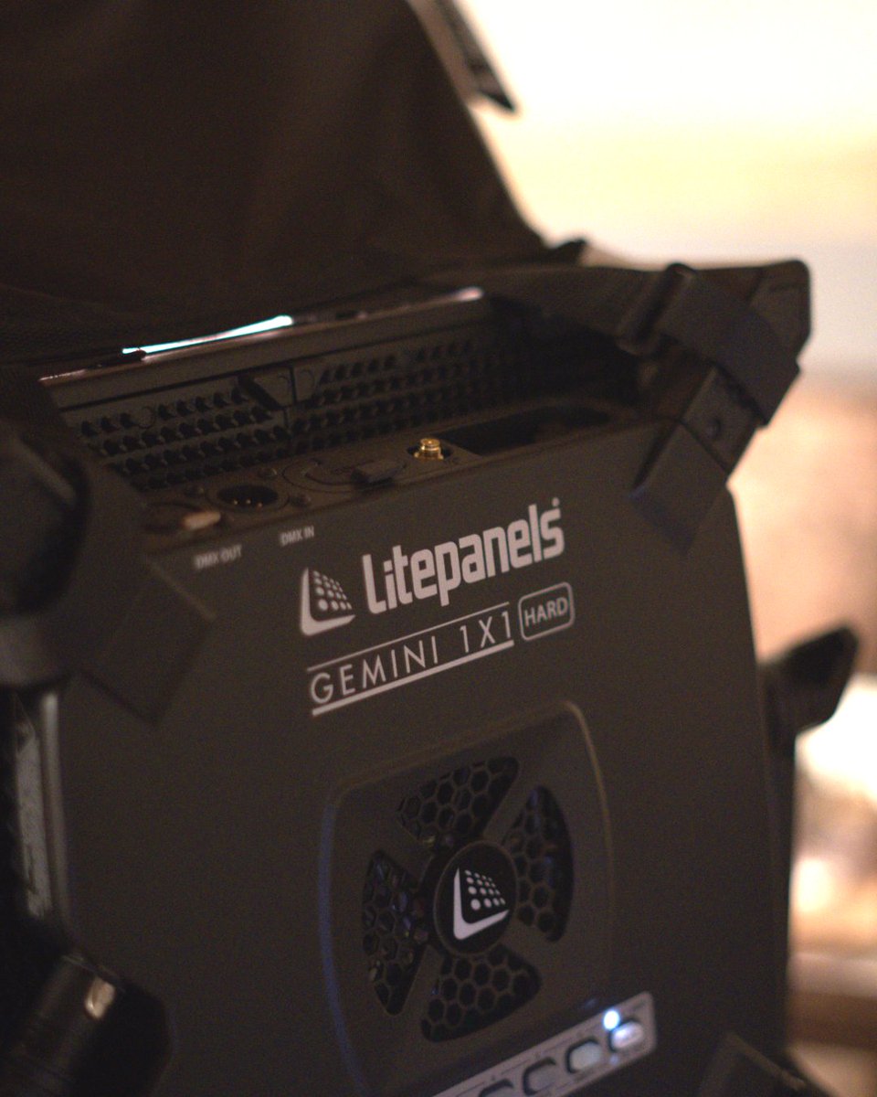 Litepanels's tweet image. Power your imagination and take total control of your set with Gemini. Whether you’re blasting through silk, layering diffusion, or bouncing for that perfect glow, do it with absolute precision.

#onset #lighting #litepanels