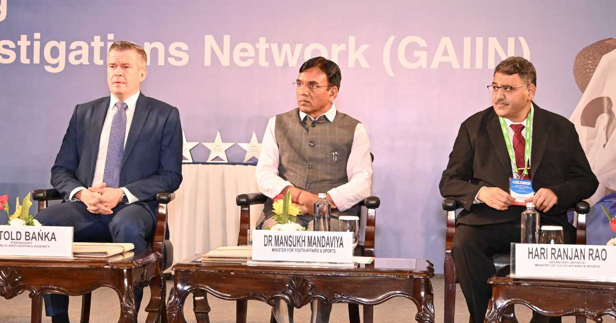 newsagehyd's tweet image. Govt plans stricter anti-doping law with criminal action against traffickers of banned substances. Mandaviya calls for global cooperation to curb organised doping networks.

#AntiDoping #SportsPolicy #India #WADA

newsage.in/anti-doping-la…