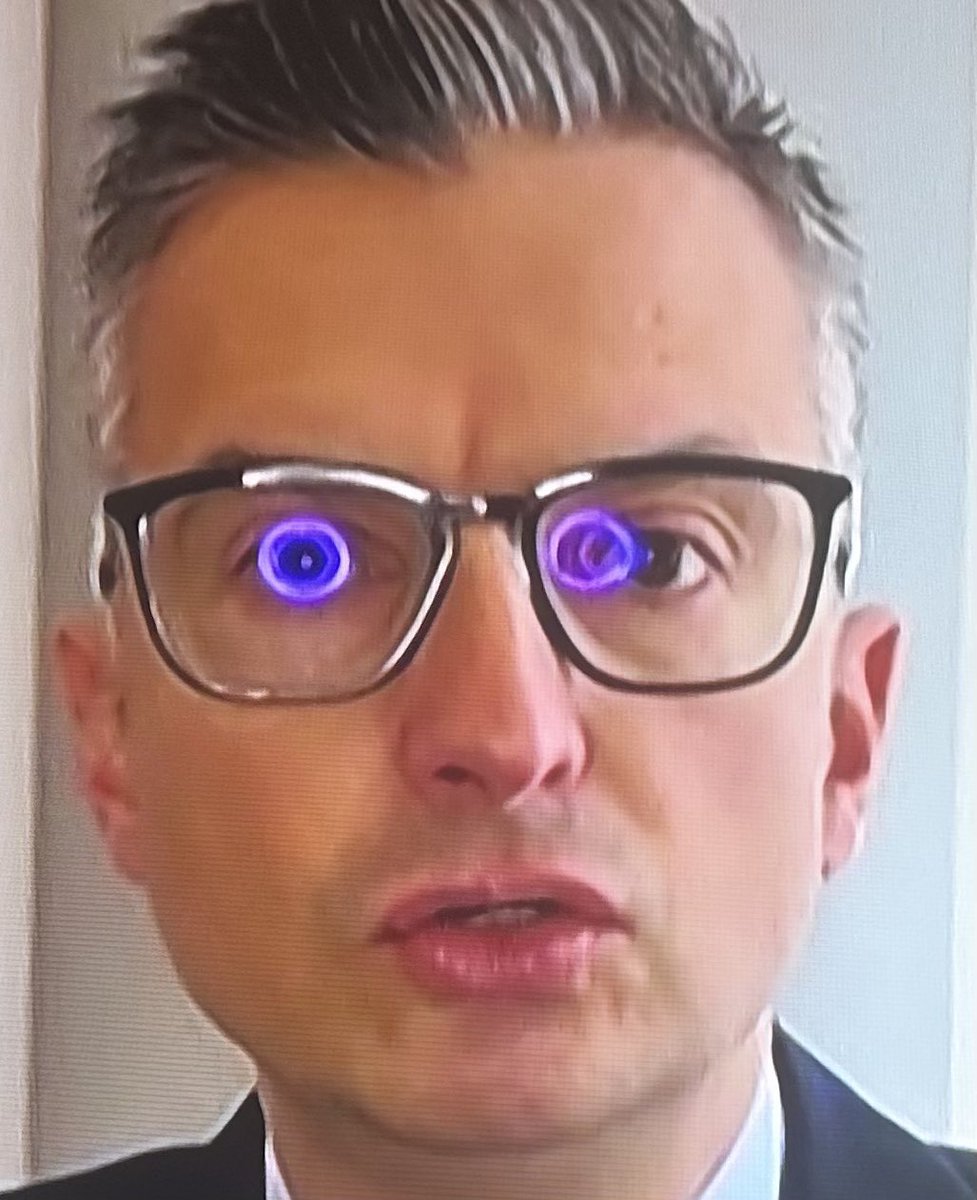 BojanPožar tweet media