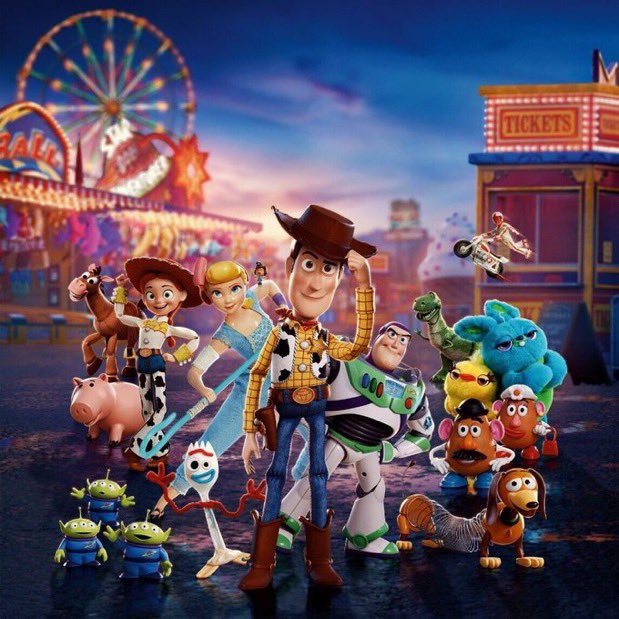 The Hollywood Handle tweet media