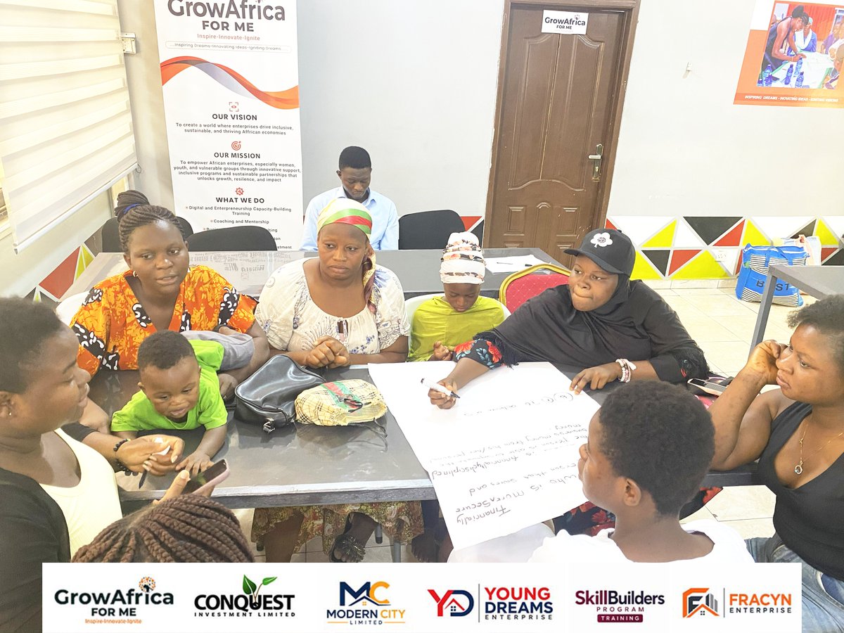 growAfricaforme's tweet image. 𝐒𝐤𝐢𝐥𝐥𝐬 𝐓𝐨𝐝𝐚𝐲. 𝐄𝐧𝐭𝐞𝐫𝐩𝐫𝐢𝐬𝐞𝐬 𝐓𝐨𝐦𝐨𝐫𝐫𝐨𝐰
The #SkillBuilders #Program continues strong as participants dive into #Financial #Literacy and #Bookkeeping, laying the foundation for smart, sustainable businesses.

Through our #Skill-#to-#Enterprise model, the